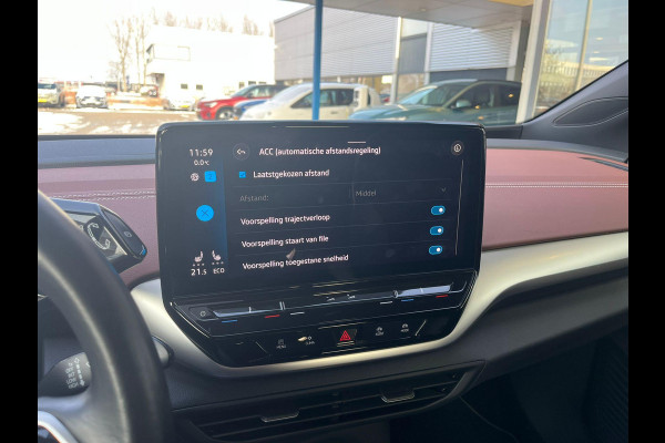 Volkswagen ID.5 Pro 77 kWh | Stoel- en stuurwielverwarming | Achteruitrijcamera | 20 inch velgen | Getint glas | Navigatie