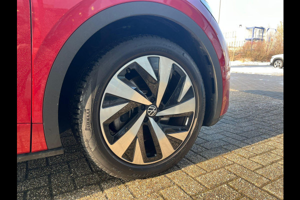 Volkswagen ID.5 Pro 77 kWh | Stoel- en stuurwielverwarming | Achteruitrijcamera | 20 inch velgen | Getint glas | Navigatie
