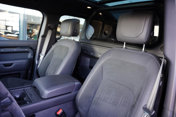 Land Rover Defender 110 P 525 V8 Black Edition / Panoramadak / Meridian