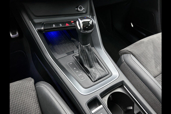 Audi Q3 40 TFSI quattro 3x S Line(NL-auto, Panorama, Dealer OndH, Digitale Dash, PDC V+A, Lane Assist, Addpt Cruise Con,Etc)