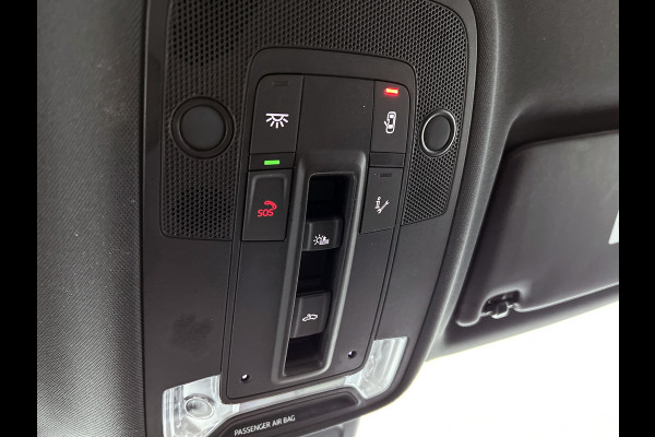 Audi Q3 40 TFSI quattro 3x S Line(NL-auto, Panorama, Dealer OndH, Digitale Dash, PDC V+A, Lane Assist, Addpt Cruise Con,Etc)