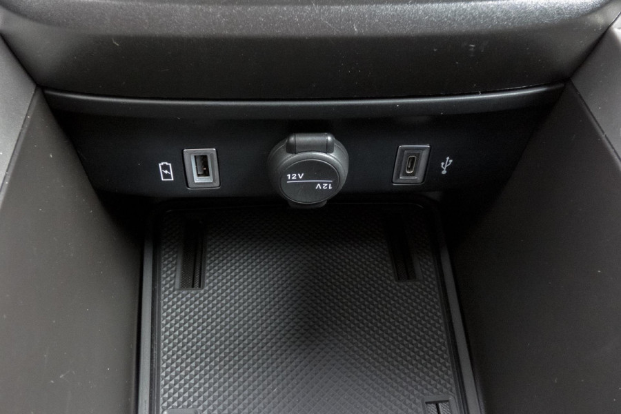 Jeep Avenger 1.2 e-Hybrid Altitude | STOELVERWARMING | ADAPTIEVE CRUISE CONTROL | PARKEERSENSOREN