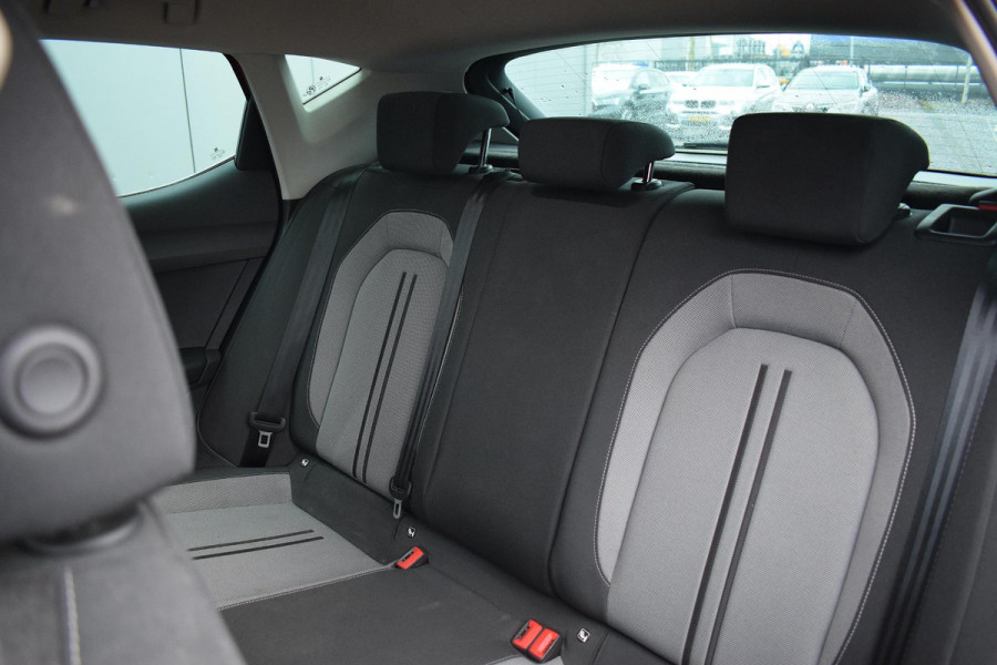 Seat Leon 1.0 TSI Style Launch Edition | Apple CarPlay | Stuur- en Stoelverw. | Camera