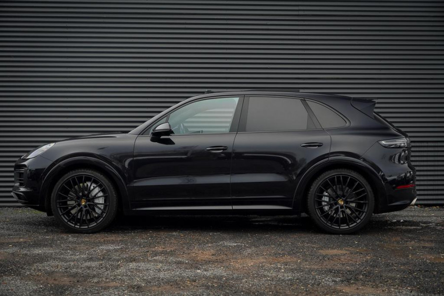 Porsche Cayenne 4.0 Turbo / PSCB / Pano / Burmester / Stoelklima / Trekhaak Elek