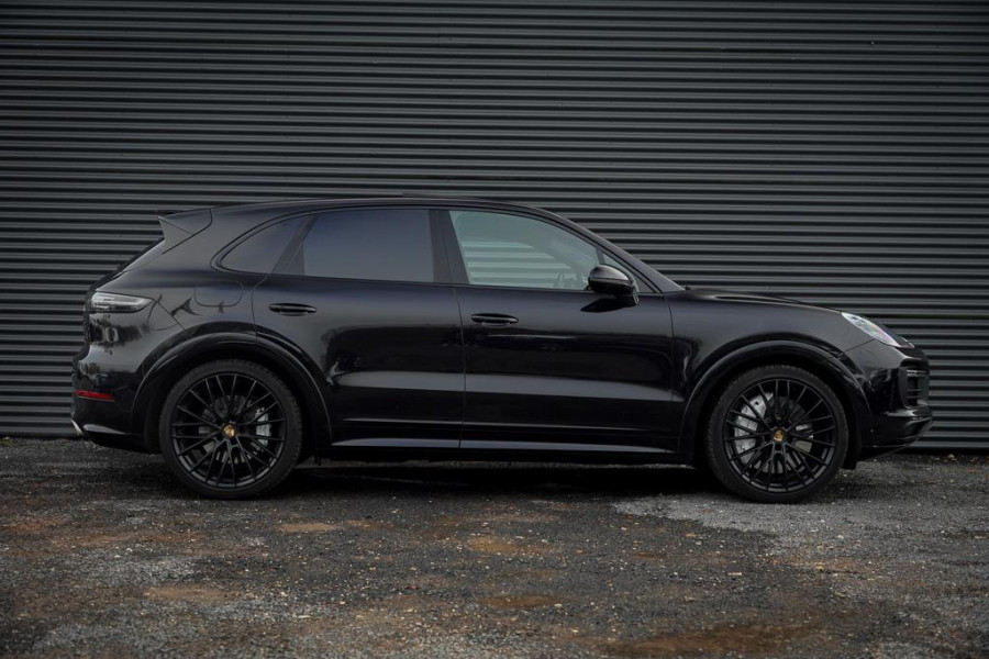 Porsche Cayenne 4.0 Turbo / PSCB / Pano / Burmester / Stoelklima / Trekhaak Elek