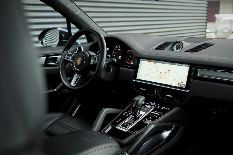 Porsche Cayenne 4.0 Turbo / PSCB / Pano / Burmester / Stoelklima / Trekhaak Elek