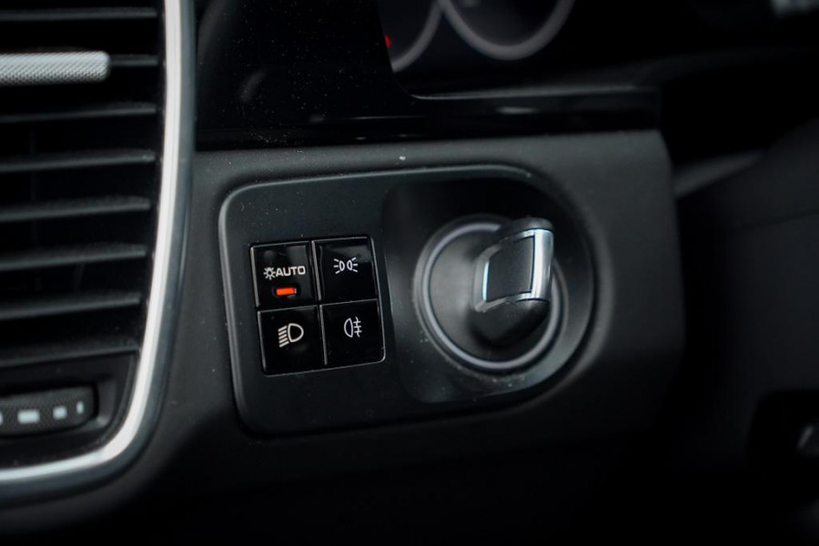 Porsche Cayenne 4.0 Turbo / PSCB / Pano / Burmester / Stoelklima / Trekhaak Elek