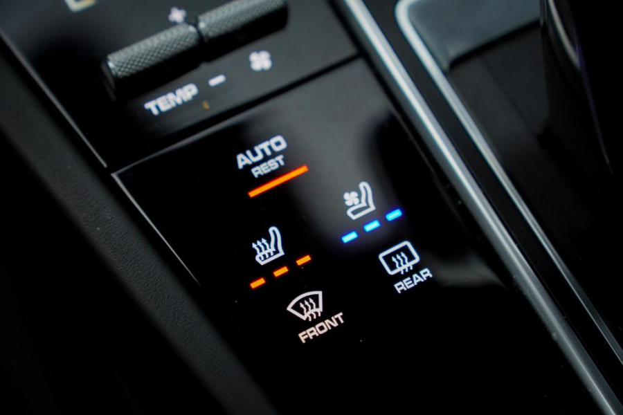 Porsche Cayenne 4.0 Turbo / PSCB / Pano / Burmester / Stoelklima / Trekhaak Elek