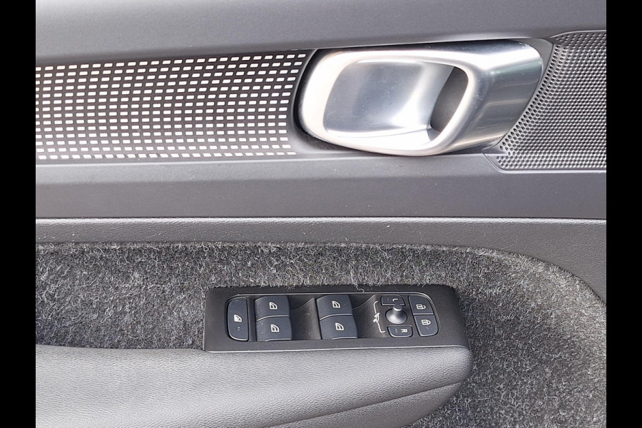 Volvo XC40 Recharge P8 AWD R-Design | SOH: nnb | Alcantara | Adaptive CC | Camera | Blindspot |