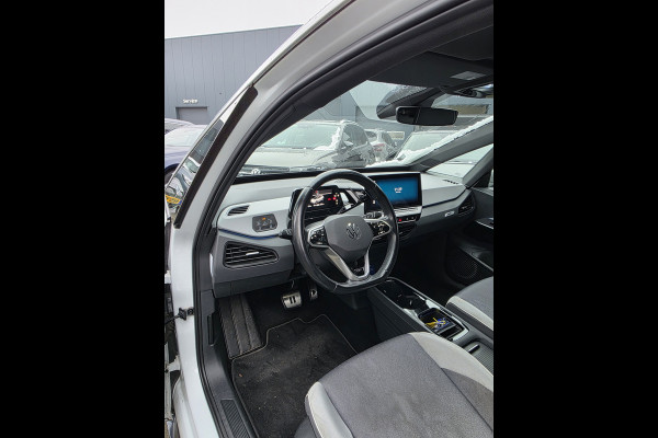 Volkswagen ID.3 First Plus 58 kWh | Automaat | Achteruitrijcamera |