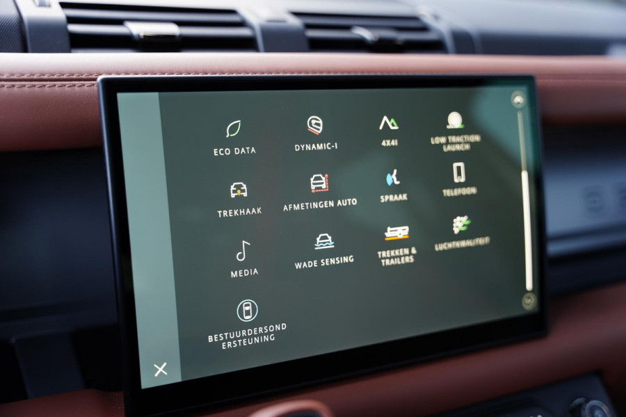 Land Rover Defender 110 P 635 Octa 4.4 Edition One / BTW / Panoramadak / Meridian