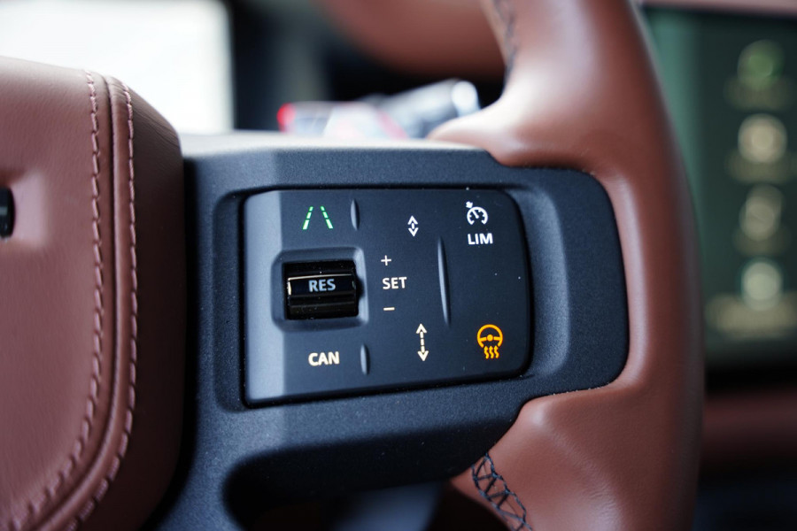 Land Rover Defender 110 P 635 Octa 4.4 Edition One / BTW / Panoramadak / Meridian