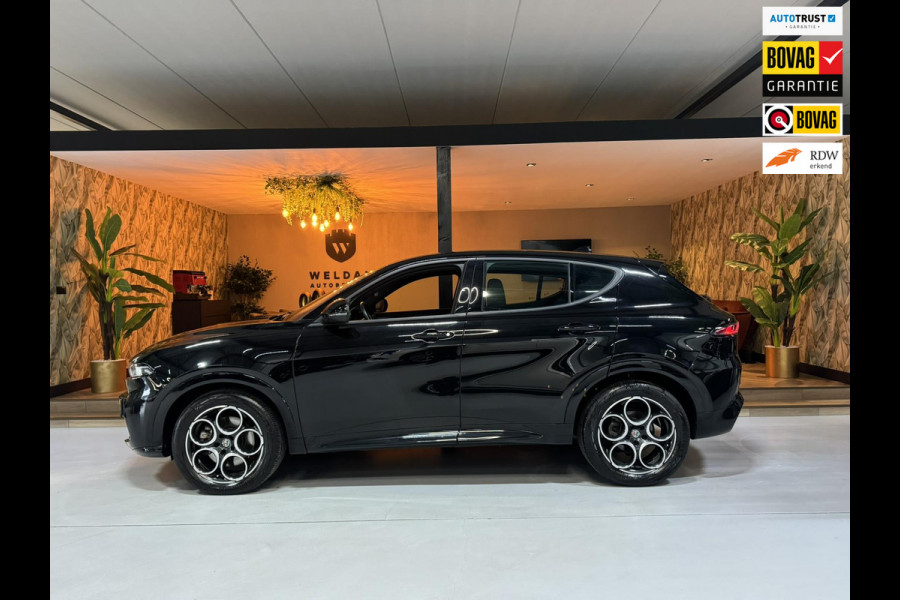 Alfa Romeo Tonale 1.5T Hybrid Ti Garantie StuurVW StoelVW Camera Adoptieve Cruise Elek Achterklep Navi Clima Led Dab Rijklaar