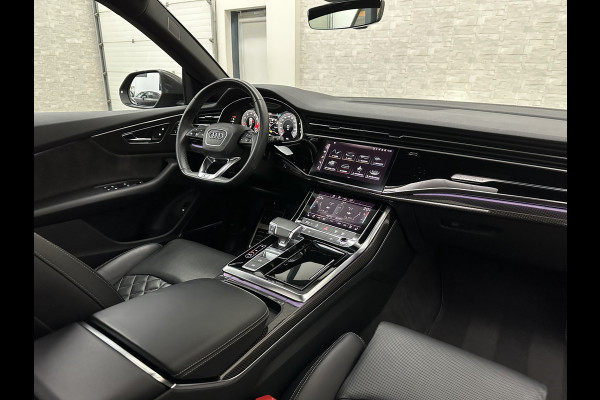 Audi Q8 SQ8 4.0 TFSI Quattro | RS-Stoelen | Panorama | Massage | Ventilatie | 23'' | B&O Sound | Trekhaak | Carbon | Luchtvering | Black-Optic | BTW-Auto | Memory | Leder | Matrix-LED | Carplay |