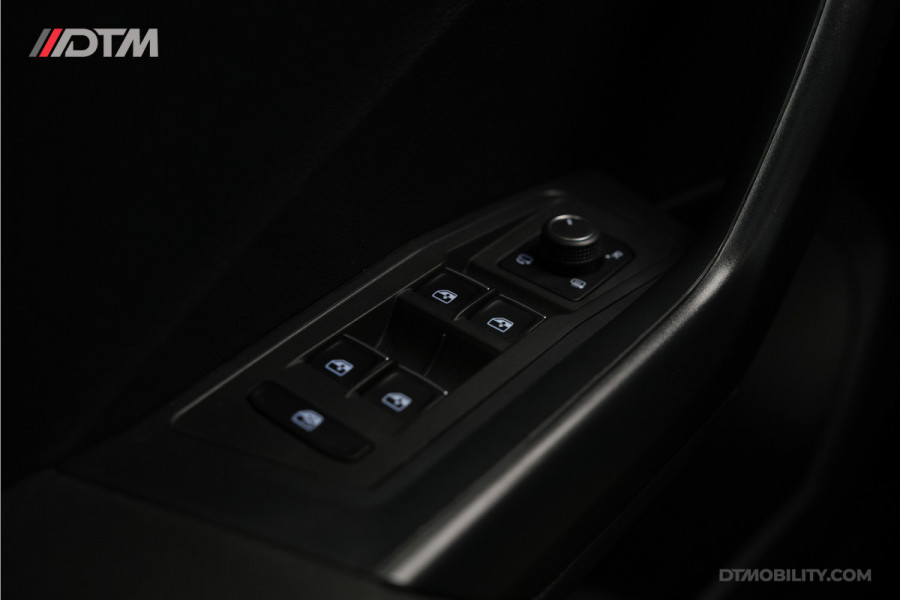 Volkswagen T-Roc 1.5TSi Sport | Panoramadak | Virtual