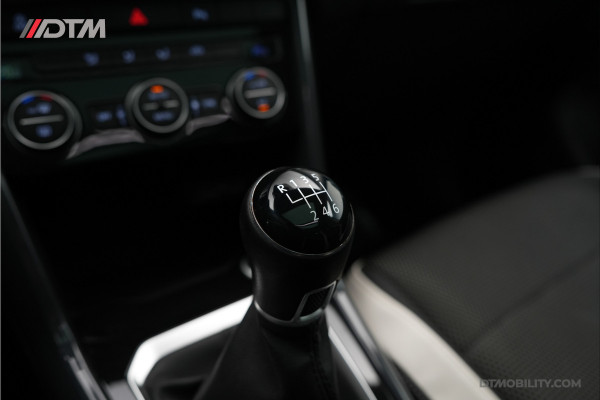 Volkswagen T-Roc 1.5TSi Sport | Panoramadak | Virtual