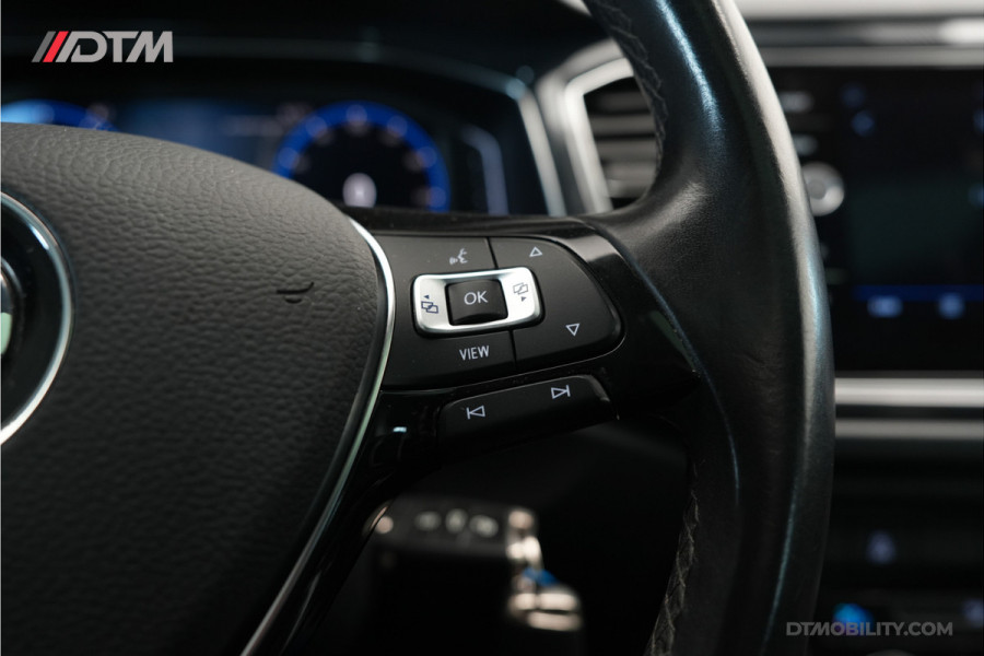 Volkswagen T-Roc 1.5TSi Sport | Panoramadak | Virtual