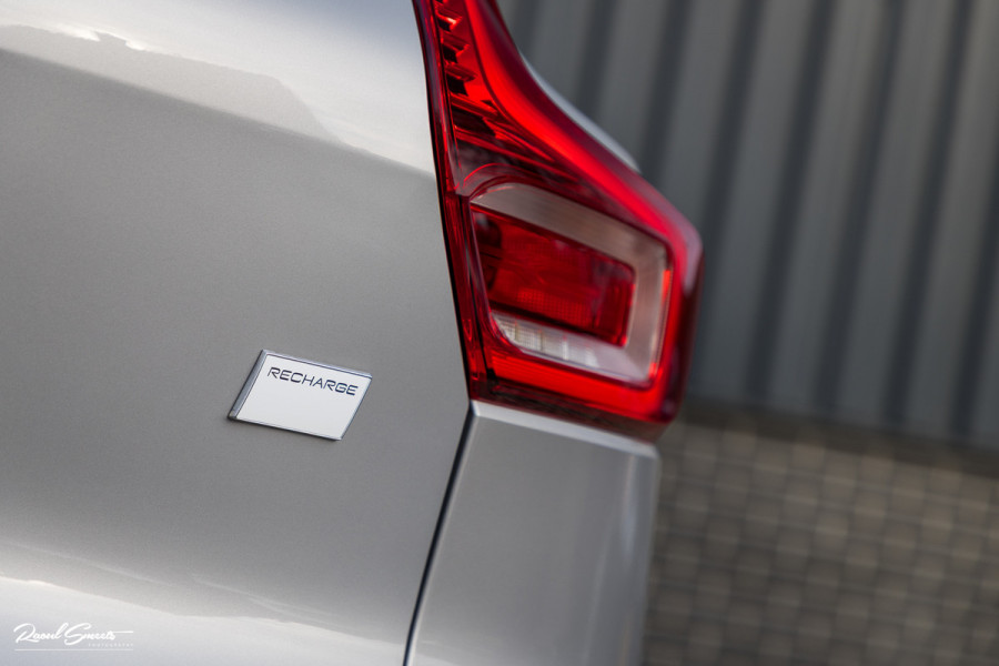 Volvo XC40 Recharge Plus | Adaptieve Cruise | Blis | Zwenkbare trekhaak | Actieve bochtverlichting |