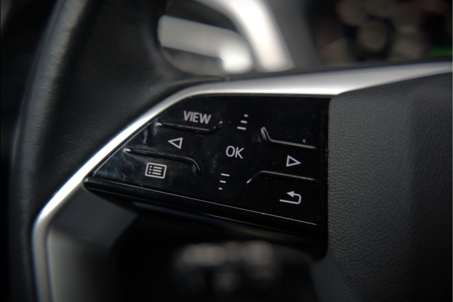 Audi Q4 Sportback e-tron 40 Launch edition Advanced Plus 77 kWh | S-Line | Sonos | Stoelverwarming | Adaptive Cruise Control | Camera | Apple Carplay | Navigatie | Keyless | RS Seats | Leer | Matrix LED |