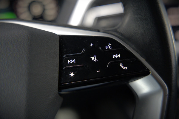 Audi Q4 Sportback e-tron 40 Launch edition Advanced Plus 77 kWh | S-Line | Sonos | Stoelverwarming | Adaptive Cruise Control | Camera | Apple Carplay | Navigatie | Keyless | RS Seats | Leer | Matrix LED |