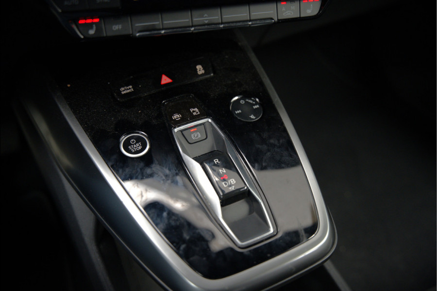 Audi Q4 Sportback e-tron 40 Launch edition Advanced Plus 77 kWh | S-Line | Sonos | Stoelverwarming | Adaptive Cruise Control | Camera | Apple Carplay | Navigatie | Keyless | RS Seats | Leer | Matrix LED |