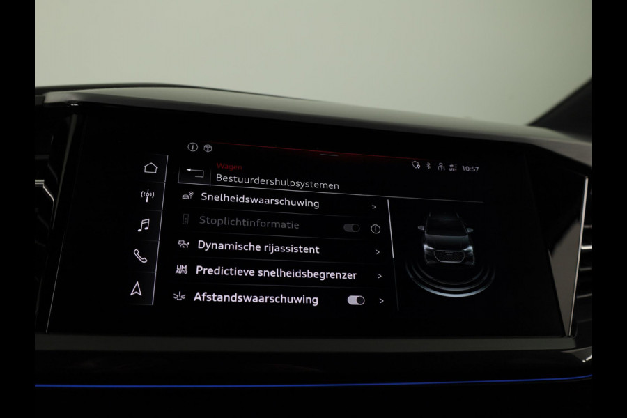 Audi Q4 e-tron 40 Launch edition S Competition 77 kWh 204 pk | SoH 97% | Navigatie | Warmtepomp | Parkeersensoren | Achteruitrijcamera | Stoelverwarming | S-Line |