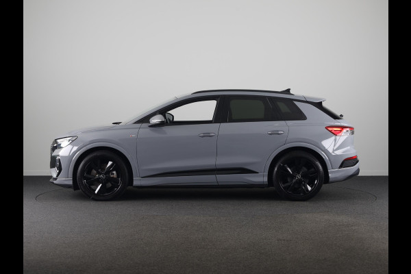 Audi Q4 e-tron 40 Launch edition S Competition 77 kWh 204 pk | SoH 97% | Navigatie | Warmtepomp | Parkeersensoren | Achteruitrijcamera | Stoelverwarming | S-Line |