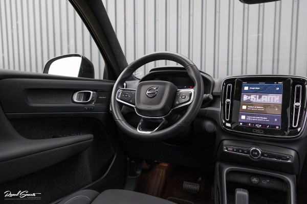Volvo XC40 Recharge Ultimate 70 kWh | Adaptieve cruise | Panorama dak | Matrix led | Harman Kardon |