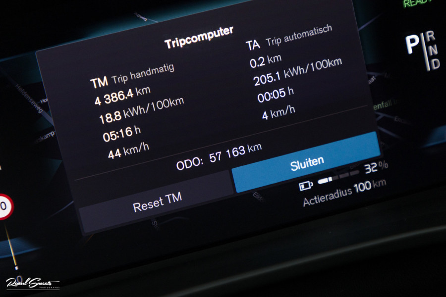 Volvo XC40 Recharge Ultimate 70 kWh | Adaptieve cruise | Panorama dak | Matrix led | Harman Kardon |