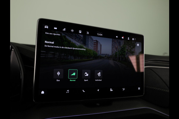 Škoda Kodiaq 1.5 TSI PHEV Sportline Business 204 pk Automaat (DSG) | Verlengde garantie | Navigatie | Panoramadak | Trekhaak (wegklapbaar) | Parkeersensoren | Achteruitrijcamera | Stoelverwarming v/a |