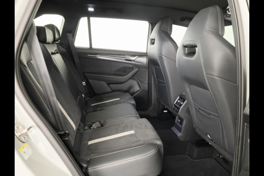 Škoda Kodiaq 1.5 TSI PHEV Sportline Business 204 pk Automaat (DSG) | Verlengde garantie | Navigatie | Panoramadak | Trekhaak (wegklapbaar) | Parkeersensoren | Achteruitrijcamera | Stoelverwarming v/a |