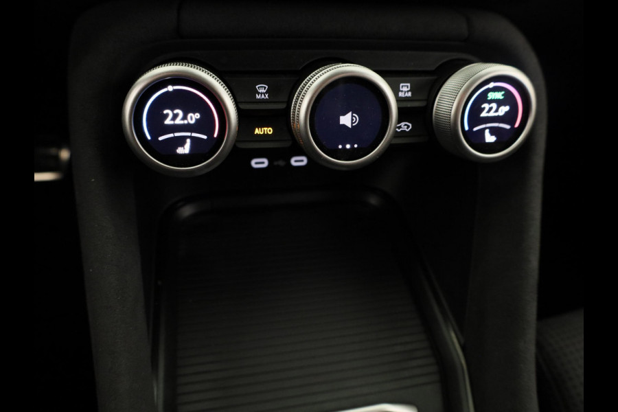 Škoda Kodiaq 1.5 TSI PHEV Sportline Business 204 pk Automaat (DSG) | Verlengde garantie | Navigatie | Panoramadak | Trekhaak (wegklapbaar) | Parkeersensoren | Achteruitrijcamera | Stoelverwarming v/a |