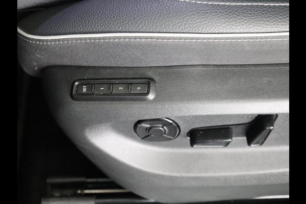 Škoda Kodiaq 1.5 TSI PHEV Sportline Business 204 pk Automaat (DSG) | Verlengde garantie | Navigatie | Panoramadak | Trekhaak (wegklapbaar) | Parkeersensoren | Achteruitrijcamera | Stoelverwarming v/a |