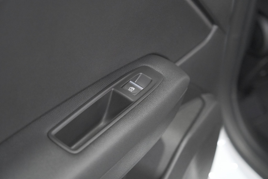 Renault Captur 1.6 E-Tech Full Hybrid 145 Techno | Pack Winter | Navigatie | Camera | Apple Carplay