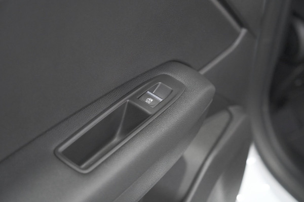 Renault Captur 1.6 E-Tech Full Hybrid 145 Techno | Pack Winter | Navigatie | Camera | Apple Carplay