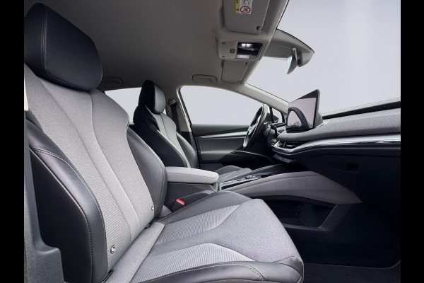 Škoda ENYAQ iV 80 Comfortline, electr. trekhaak, vele opties,soh 95 %, stoel verwarming , camera, 1 e eigenaar, NL auto met nap