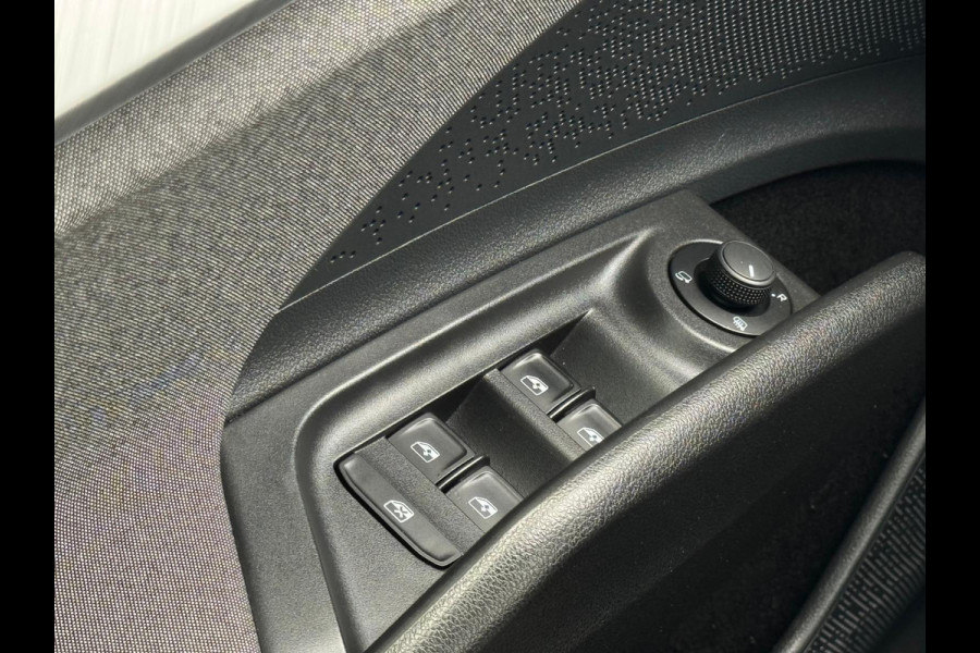 Škoda ENYAQ iV 80 Comfortline, electr. trekhaak, vele opties,soh 95 %, stoel verwarming , camera, 1 e eigenaar, NL auto met nap