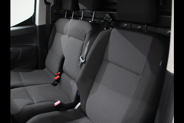 Opel Combo 1.5 BlueHDi 130 S&S L2 Automaat | Navigatie | Apple Carplay / Android Auto | Trekhaak | Airco | Camera | Cruise Control | Parkeersensoren V+A | DAB