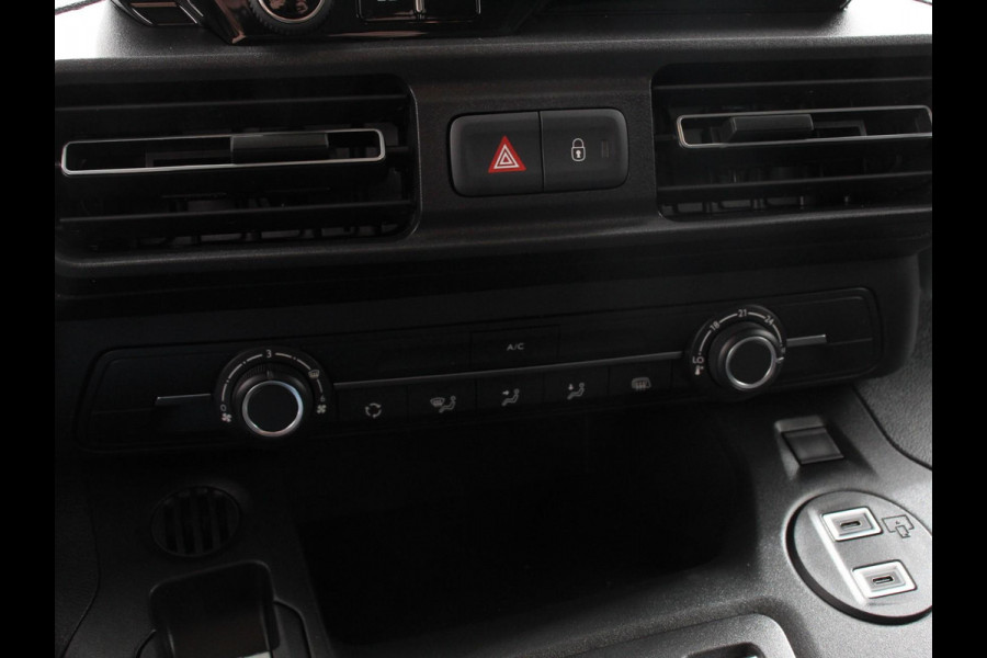 Opel Combo 1.5 BlueHDi 130 S&S L2 Automaat | Navigatie | Apple Carplay / Android Auto | Trekhaak | Airco | Camera | Cruise Control | Parkeersensoren V+A | DAB