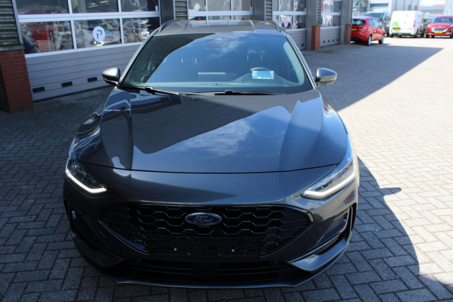 Ford FOCUS Wagon 1.5 EcoBlue ST Line X Automaat | Adaptive cruise control | Winter Pack | Trekhaak | Elektrische achterklep | BTW verrekenbaar | All season banden