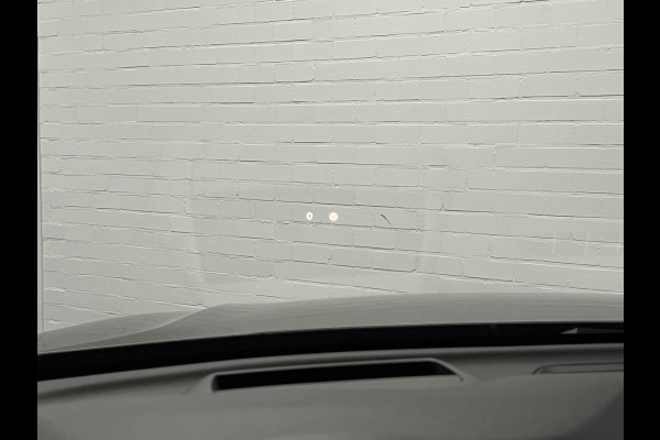 Volvo XC60 2.0 T8 Plug-in hybrid AWD Black Edition Luchtvering | Massage | Bowers & Wilkins | Adapt. Cruise | Open dak | Head-up | 360 camera | Stoelventilatie /-verwarming