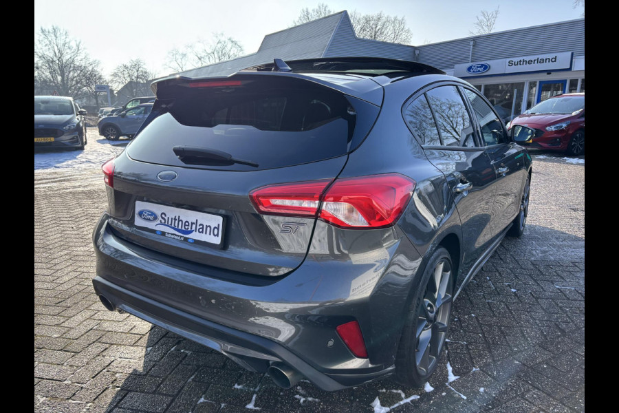 Ford Focus 2.3 EcoBoost ST-3 280pk  | Panoramadak | Winter Pack | Adaptive LED | Adaptive cruise control | Achteruitrijcamera | Bang&Olufsen | Head up Display