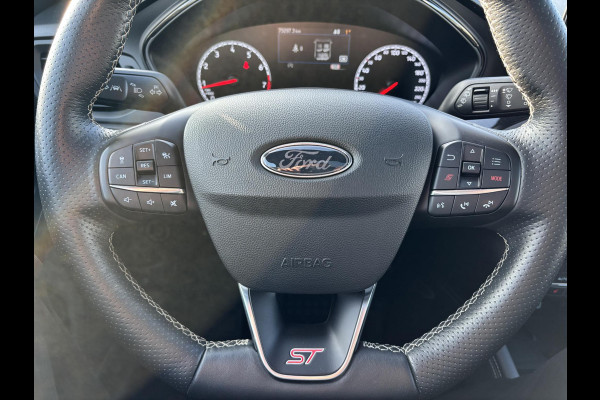 Ford Focus 2.3 EcoBoost ST-3 280pk  | Panoramadak | Winter Pack | Adaptive LED | Adaptive cruise control | Achteruitrijcamera | Bang&Olufsen | Head up Display