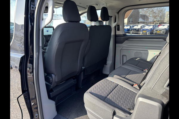 Ford Transit Custom 340 2.5 PHEV L2H1 Limited | SCI | 233pk | Kombi | Incl. BTW/BPM | Dubbele zijschuifdeur | Privacy Glass | Inklapbare trekhaak | 17 inch lichtmetalen velgen | Driver Assistance Pack Premium | Verwarmbaar stuurwiel
