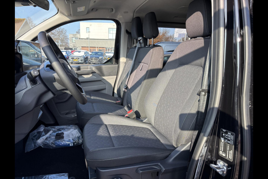 Ford Transit Custom 340 2.5 PHEV L2H1 Limited | SCI | 233pk | Kombi | Incl. BTW/BPM | Dubbele zijschuifdeur | Privacy Glass | Inklapbare trekhaak | 17 inch lichtmetalen velgen | Driver Assistance Pack Premium | Verwarmbaar stuurwiel