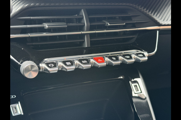 Peugeot e-2008 EV Blue Lease Active 50 kWh | Camera | Navi | LED