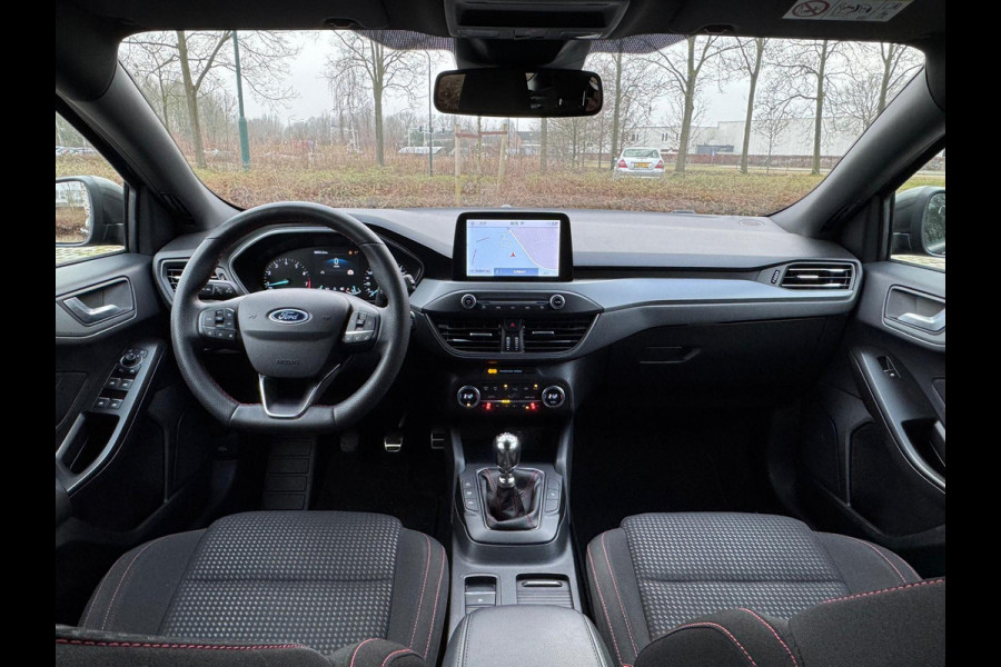 Ford FOCUS Wagon 1.0 EcoBoost Hybrid ST Line Style, achteruitrijcamera, stoelverwarming, dealer onderhouden,e eigenaar,NL auto nap