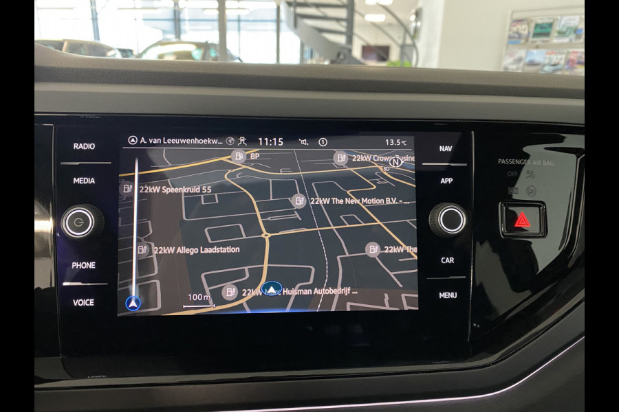 Volkswagen Polo 1.0 TSI R-Line Business DSG Panoramadak / Camera /Carplay / Navigatie / IQ Light