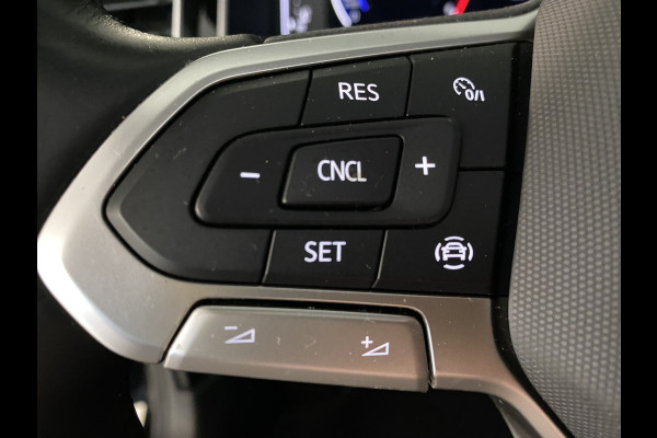 Volkswagen Polo 1.0 TSI R-Line Business DSG Panoramadak / Camera /Carplay / Navigatie / IQ Light