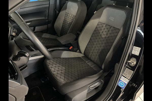 Volkswagen Polo 1.0 TSI R-Line Business DSG Panoramadak / Camera /Carplay / Navigatie / IQ Light